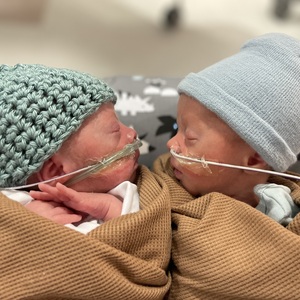 Twin Strong 
